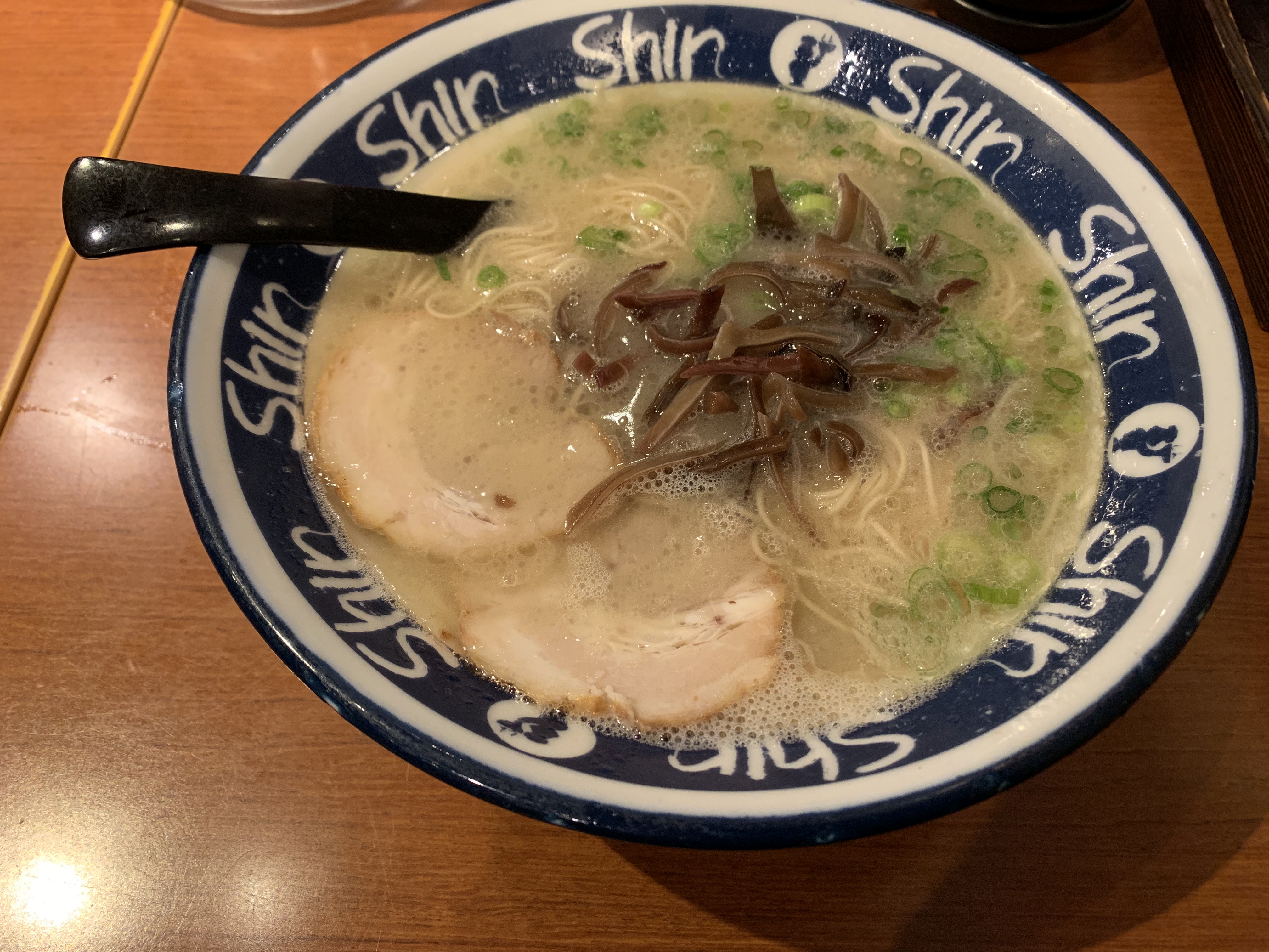 夜ごはんの博多ラーメン